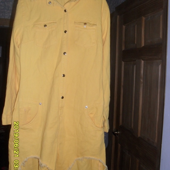 Women Ripped Short Jumpsuit/Romper - Picture 1 of 4